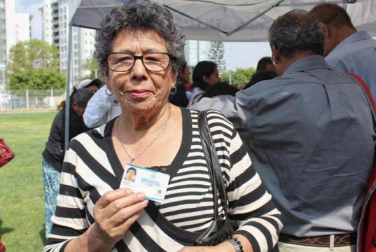2 mil 408 adultos mayores recibirán gratis consulta médica y medicinas en sus domicilios