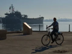 Cuba presume en TV la descarga de víveres mexicanos en La Habana en medio de la crisis energética