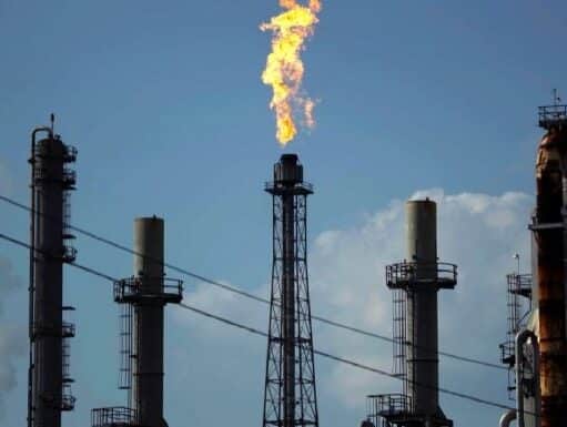 Pemex asegura que ya controló el derrame de diésel en su refinería Deer Park