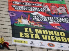 ‘La pelota vuelve a casa, ¿y nuestros hijos cuándo?’: colectivos llevan exigencia por desaparecidos a la Estela de Luz